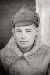 Попов Леонид Александрович