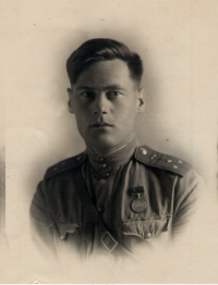 Гаряев Тагир Гаряевич