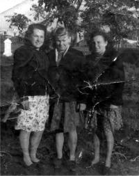 Олейник Анна Никитовна 