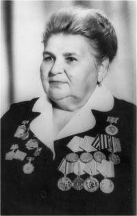 Антонова (Фроликова) Анна Моисеевна