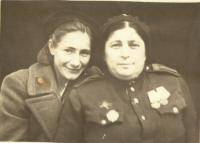 Татаринова (Топчий) Вера Романовна