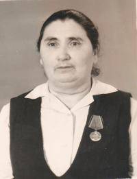 Козинец (Давыдова) Антонина Ивановна