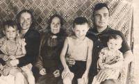 Бартев Иван Степанович(с семьей)