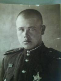 Лазарев Иван Тихонович