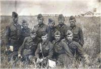 Трифонов  Иван Никитович (третий справа в верхнем ряду)