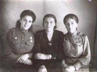 Бабакова Александра Пантелеевна, Бабакова Мария Пантелеевна, Крапивкина Наталия