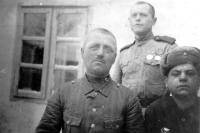 Дурнев Михаил Андреевич (стоит), Саженин, Ракитин Ваня