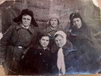 Подлипалин Иван Николаевич с друзьями
