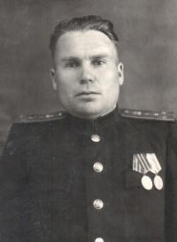 Максимов Леонид Максимович