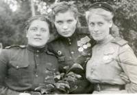 Добровольская Л.М., Даринская М.С., Комарова Рая