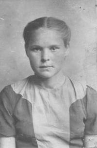 Веселова (Медведева)Надежда Николаевна 