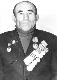 Усманов  Икрам