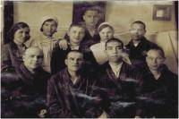 Храмов Федор Петрович (Верхний ряд)