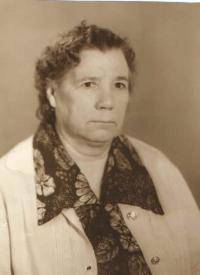 Соловьева (урожденная Лепатова) Анна Михайловна