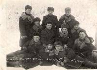 Пчелинцев Иван Егорович (сидит первый слева)