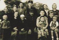 Кубышин Василий Дмитриевич и Кубышин Фёдор Васильевич (в центре вверху)
