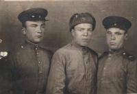 Бартев Иван Степанович(справа)