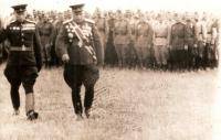 Рыбалко Павел Семенович(справа), Бахметьев Дмитрий Дмитриевич(слева)