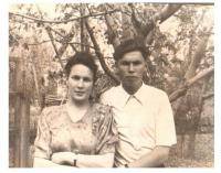 Дедушка Дима и его двоюродная сестра