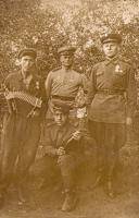 Лысенко Василий Николаевич  с боевыми товарищами