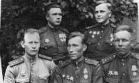 Иванников Иван Иванович (слева в первом ряду )
