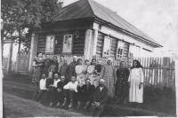 Гарипов Ситдик Гарипович с односельчанами